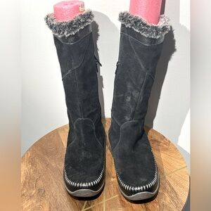 The North Face Janey Apres Snow Moccasin Boots